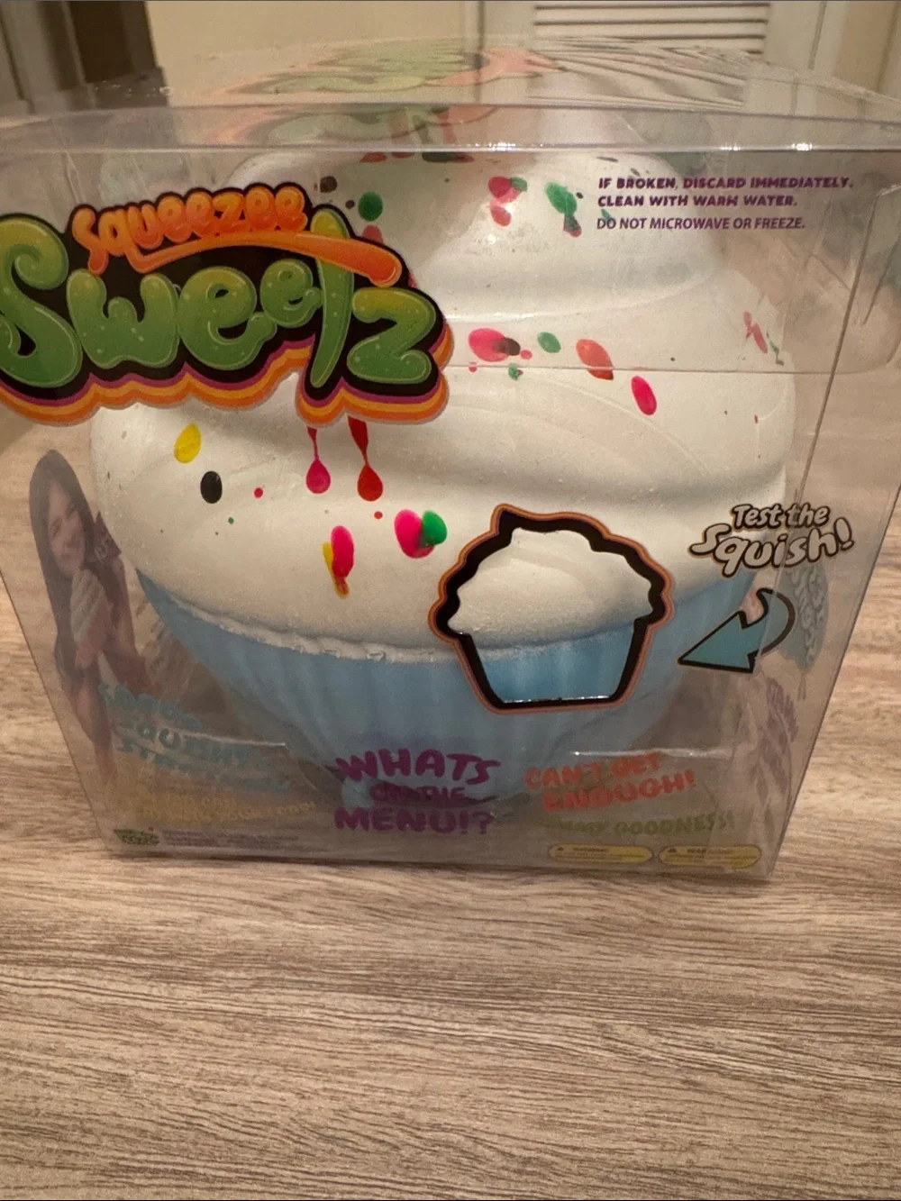 Cupcake Squeezee Scented Blue & White Squishy Toy